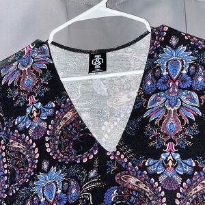 Agnes & Dora V-Neck Paisley Patterned Dress